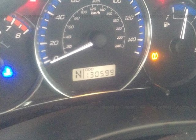 JF2SHADC8BH712807 2011 SUBARU FORESTER