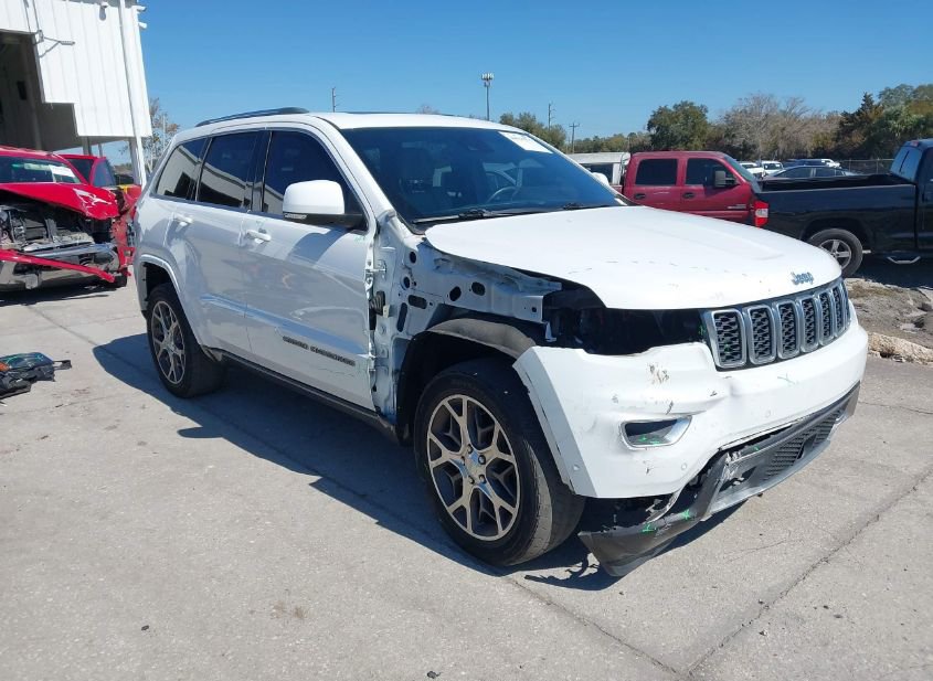 2018 JEEP GRAND CHEROKEE STERLING EDITION 4X4 photo