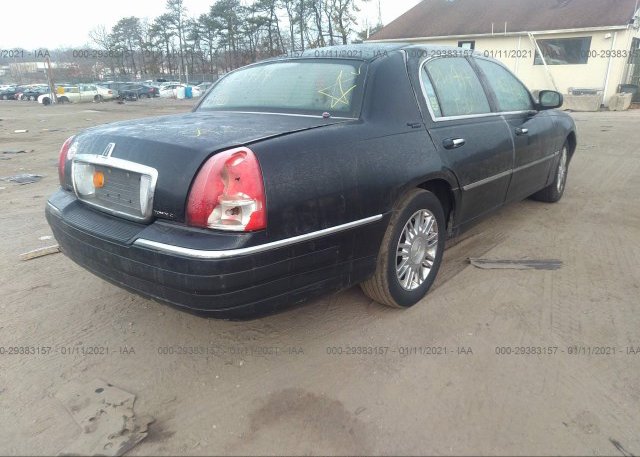 цена в сша 2010 LINCOLN TOWN CAR 2LNBL8CV9AX613979