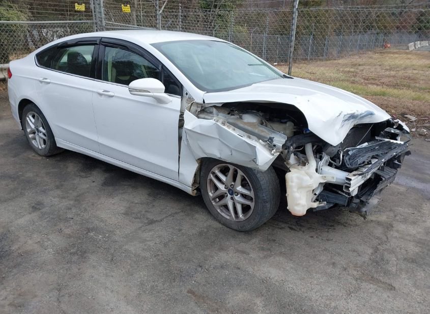 2014 FORD FUSION SE photo