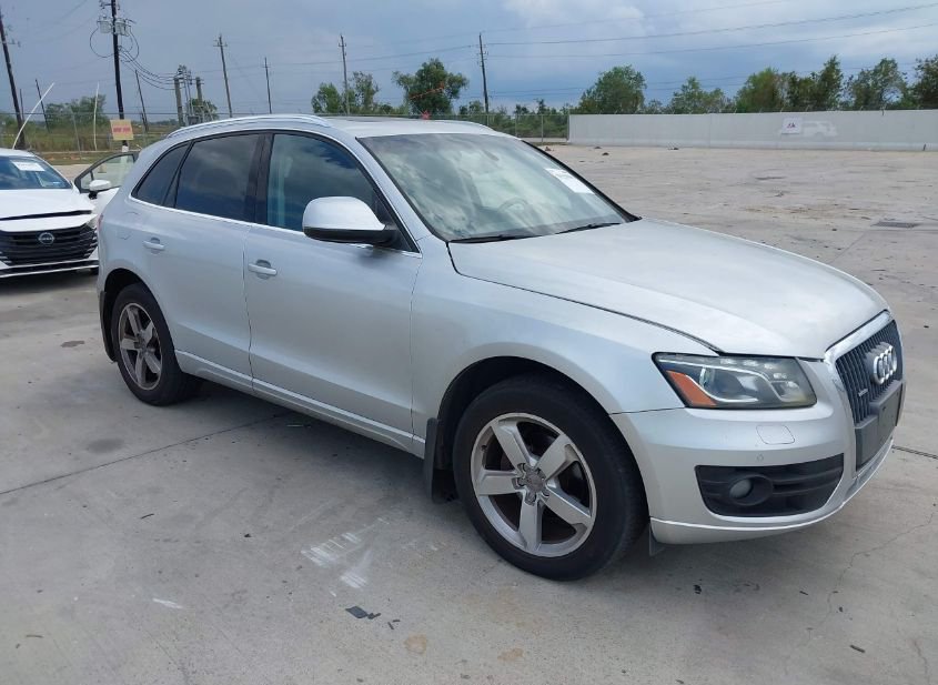 2012 AUDI Q5 2.0T PREMIUM photo