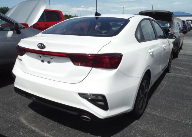 2021 KIA FORTE(VIN: 3KPF24AD7ME330082
