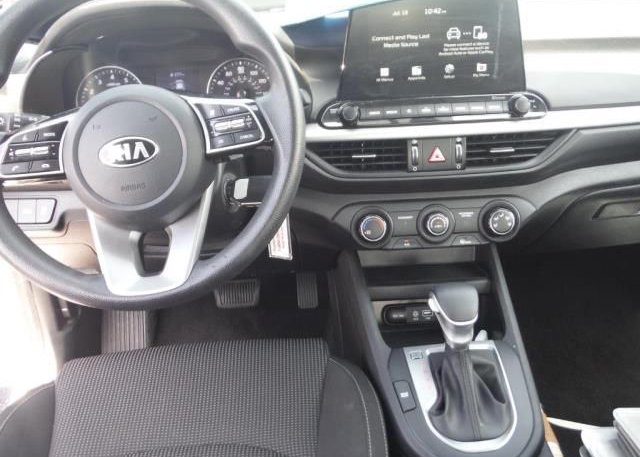 2021 KIA FORTE(VIN: 3KPF24AD7ME330082