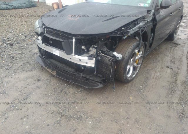 ZARFAEAV5J7571223 2018 ALFA ROMEO GIULIA QUADRIFOGLIO