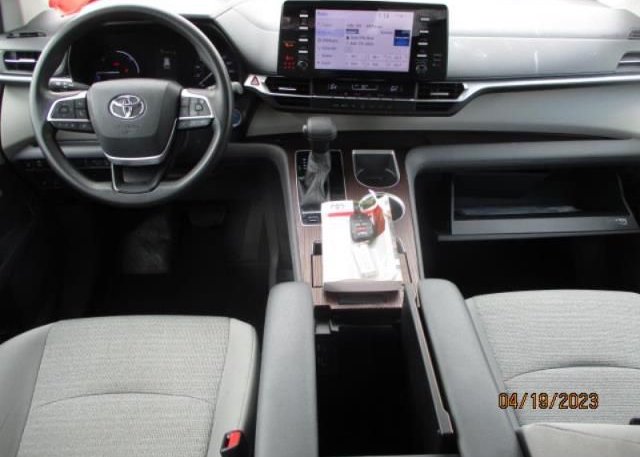 2021 TOYOTA SIENNA(VIN: 5TDKRKEC3MS035597