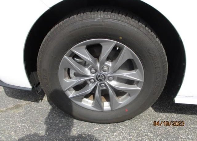 2021 TOYOTA SIENNA(VIN: 5TDKRKEC3MS035597