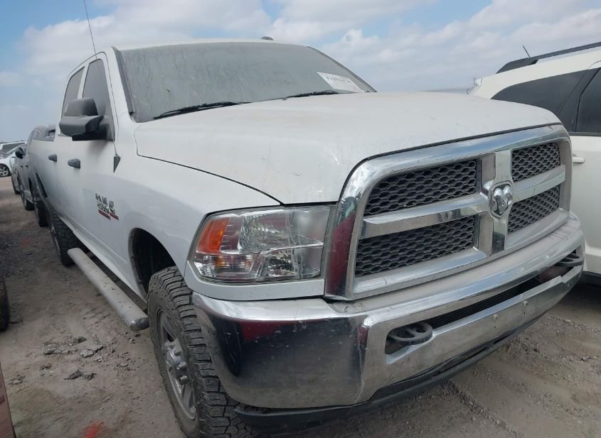 2018 RAM 2500 TRADESMAN  4X4 8' BOX photo
