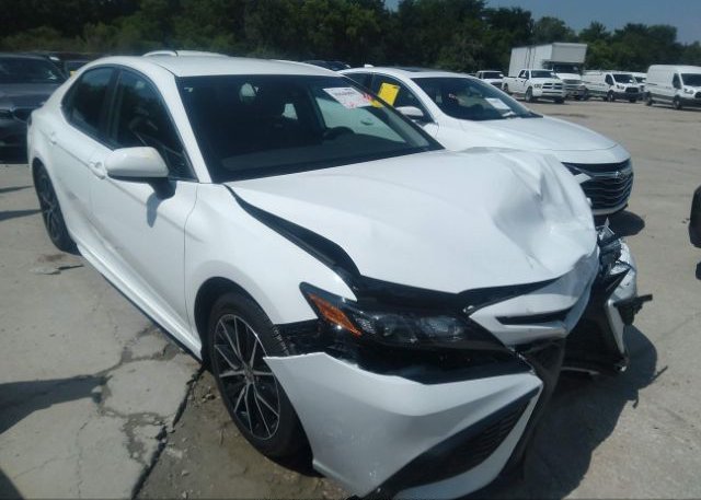 2021 TOYOTA CAMRY (VIN: 4T1G11AK6MU466690)