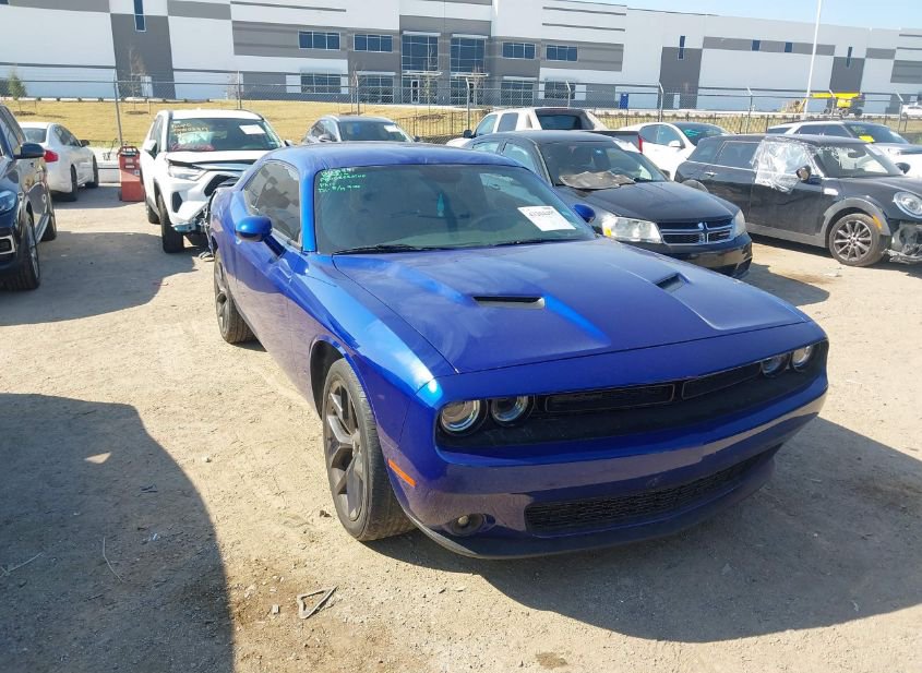 2022 DODGE CHALLENGER SXT photo