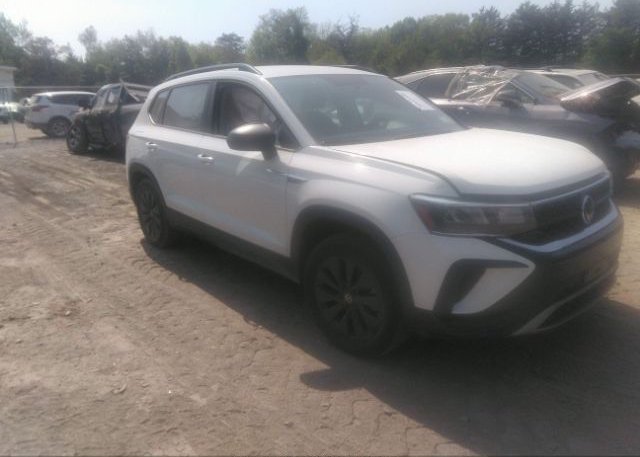 2022 VOLKSWAGEN TAOS (VIN: 3VVAX7B28NM088731)