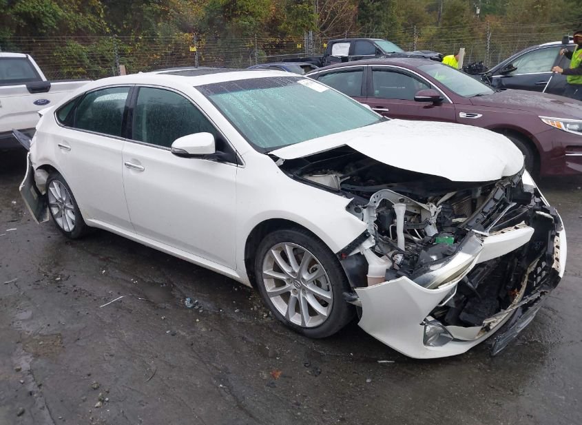 2015 TOYOTA AVALON LIMITED photo