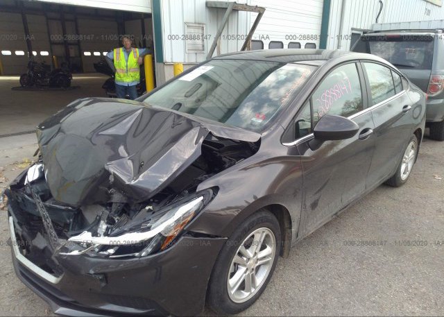 из сша 2017 CHEVROLET CRUZE 1G1BE5SMXH7234522