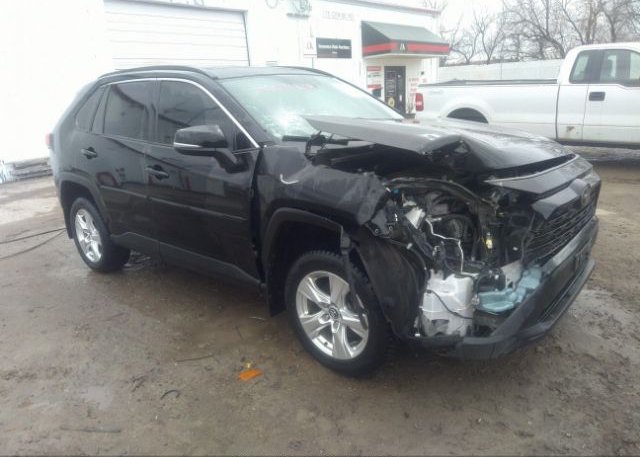 2021 TOYOTA RAV4 (VIN: 2T3P1RFV0MC167058)