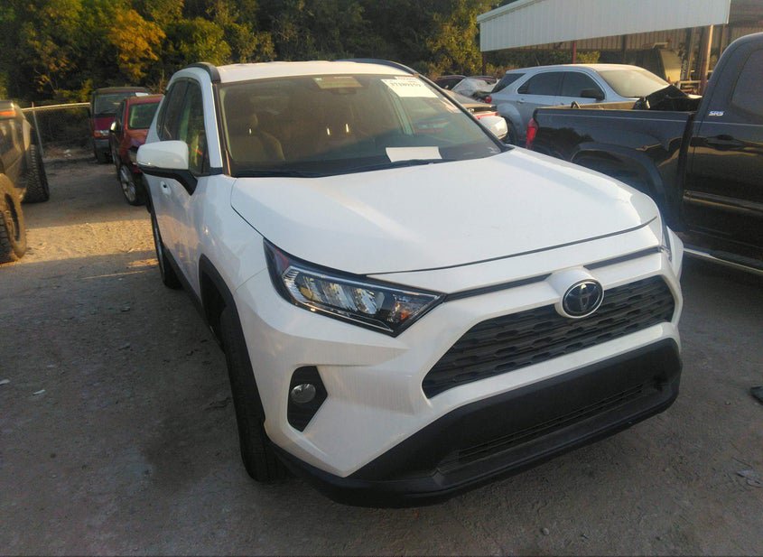 2021 TOYOTA RAV4 (VIN: 2T3P1RFV2MC144977)