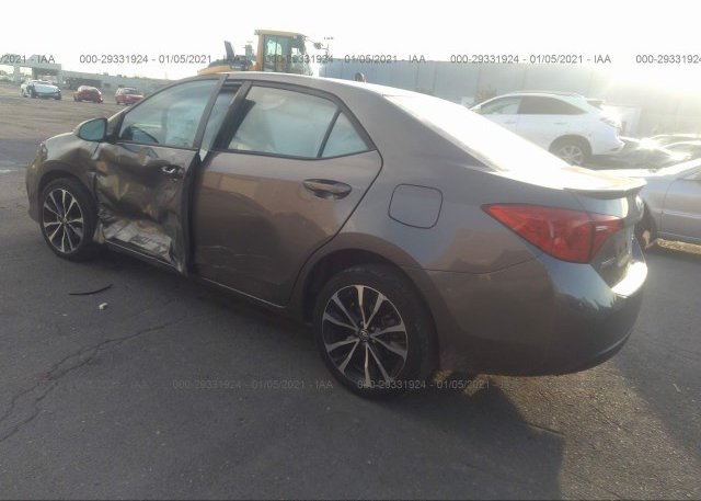 купить 2018 TOYOTA COROLLA 2T1BURHE5JC981077