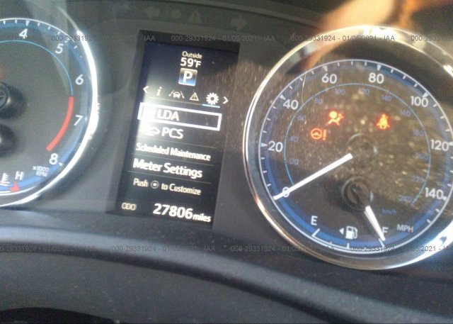 2T1BURHE5JC981077 2018 TOYOTA COROLLA
