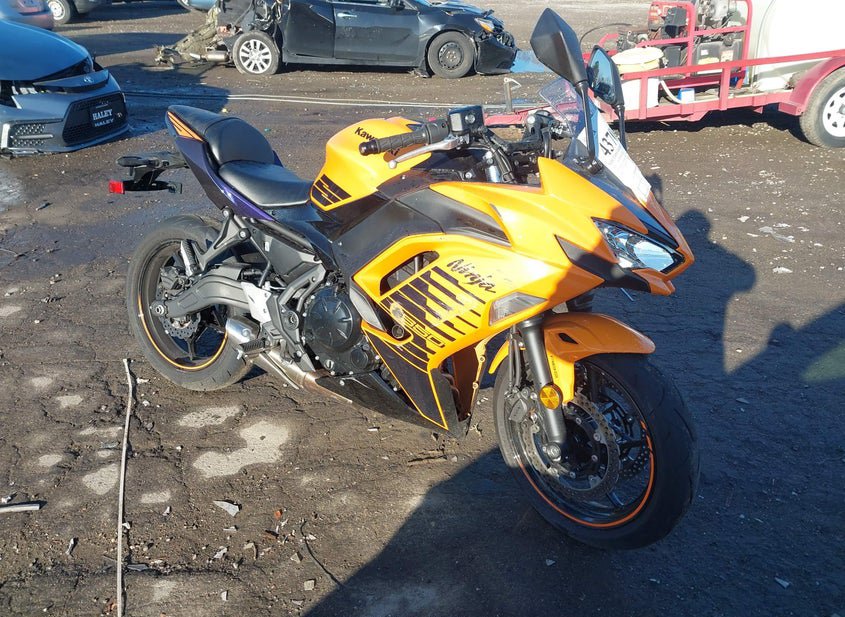 2025 Kawasaki Ex650 2 photo