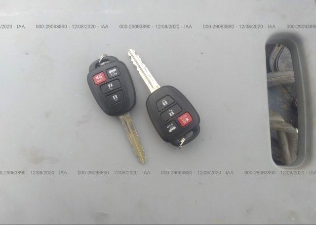 2T1BURHE8JC979582 2018 TOYOTA COROLLA