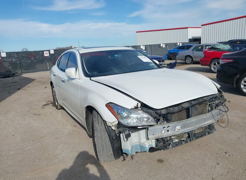 2013 INFINITI M37 photo