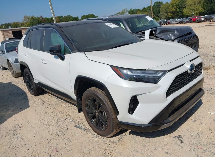 2024 TOYOTA RAV4 HYBRID XSE photo