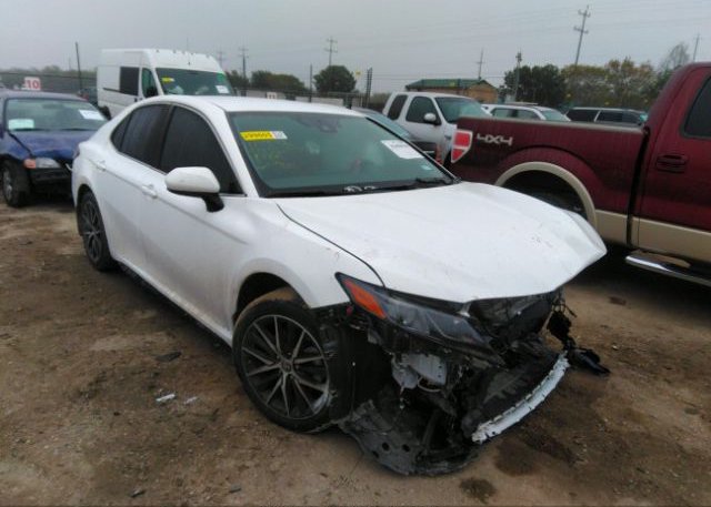 2021 TOYOTA CAMRY (VIN: 4T1G11AK6MU614904)