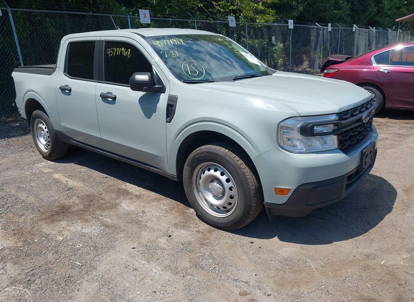 2024 Ford Maverick 2.0L (VIN: 3FTTW8B95RRB67425)