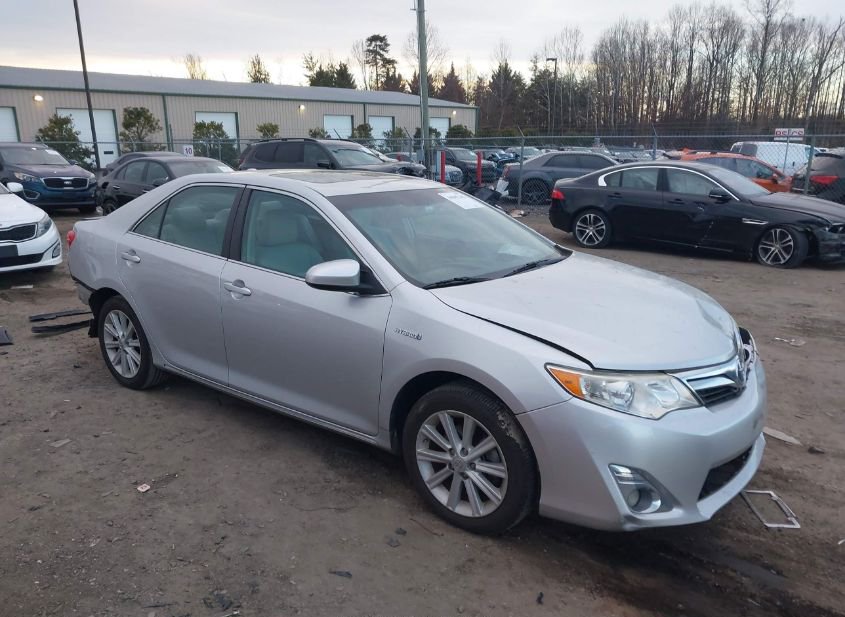 2012 TOYOTA CAMRY HYBRID XLE photo
