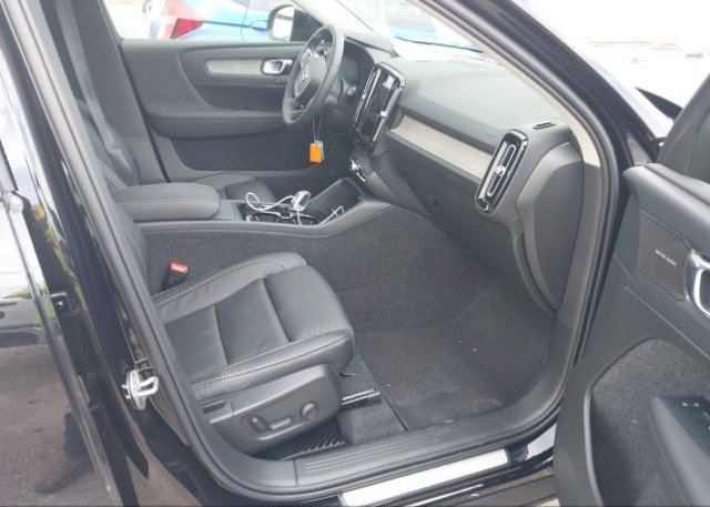 2023 VOLVO XC40(VIN: YV4K92HM1P2036745
