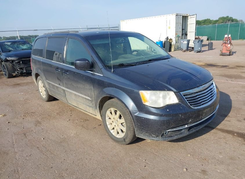 2014 CHRYSLER TOWN & COUNTRY TOURING photo
