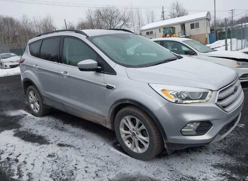 2018 FORD ESCAPE SEL photo