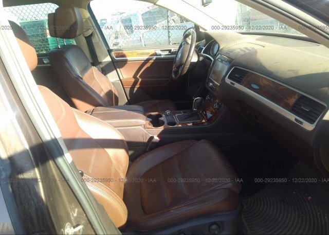 пригнать из сша 2012 VOLKSWAGEN TOUAREG WVGFK9BP1CD003100