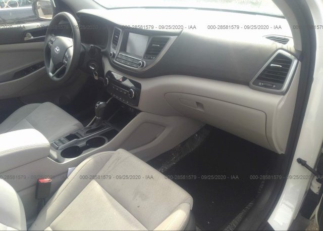 пригнать из сша 2018 HYUNDAI TUCSON KM8J33A49JU678010