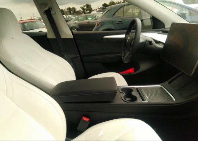 2023 TESLA MODEL Y(VIN: 7SAYGDEF3PF696919
