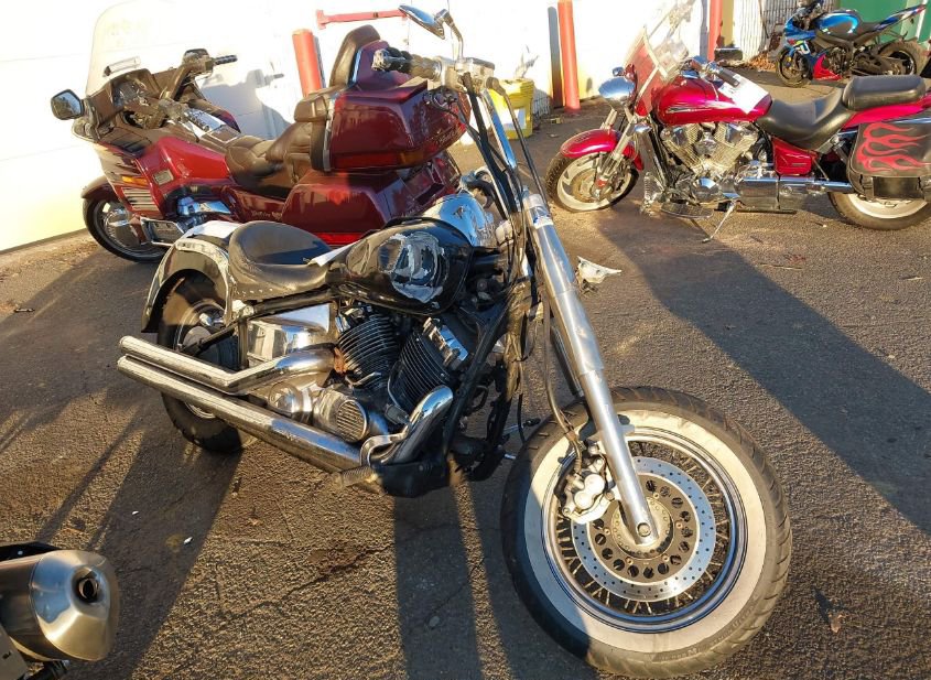 1999 Yamaha Xvs65 2 photo