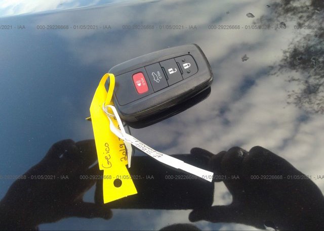 2T3J1RFV8KW021119 2019 TOYOTA RAV4