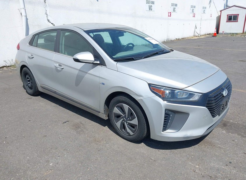 2017 Hyundai Ioniq Hybrid 1.6L photo