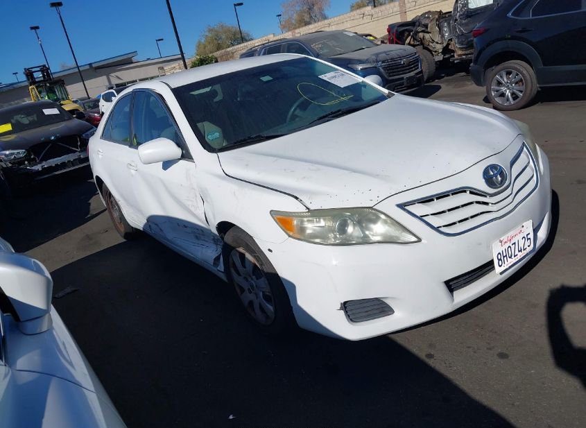2010 TOYOTA CAMRY LE photo