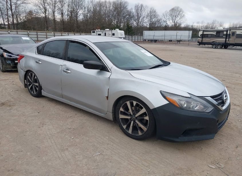 2016 NISSAN ALTIMA 2.5 SR photo