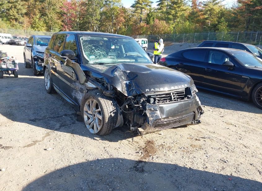 2019 LAND ROVER RANGE ROVER SPORT HSE MHEV photo