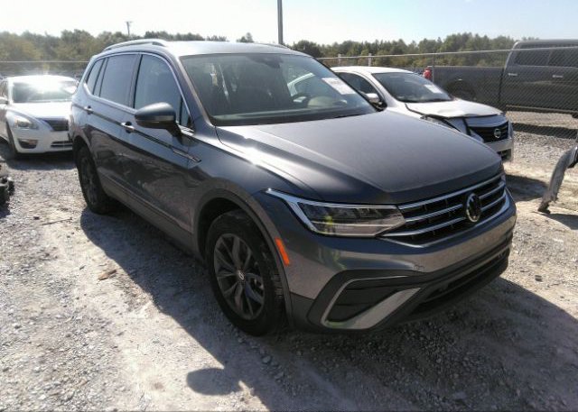 2022 VOLKSWAGEN TIGUAN (VIN: 3VV3B7AX0NM019438)