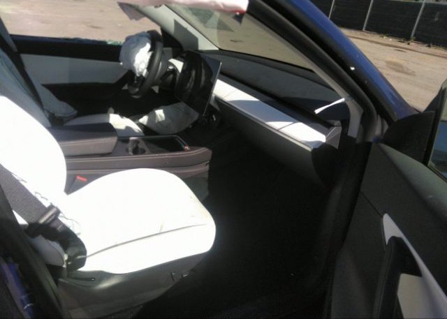 2022 TESLA MODEL Y(VIN: 7SAYGDEE0NF442394