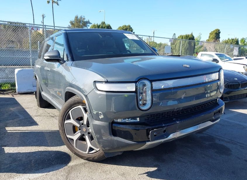 2023 RIVIAN R1S ADVENTURE photo