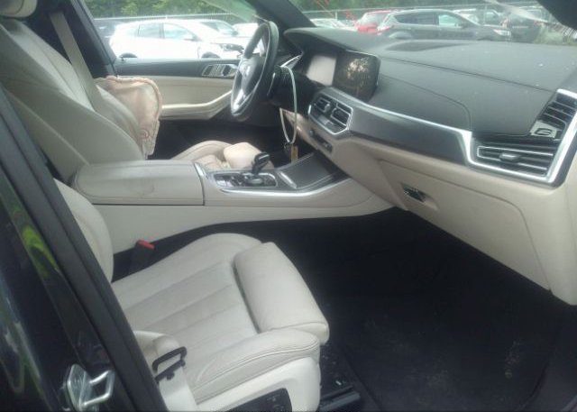 2021 BMW X5(VIN: 5UXCR6C07M9E73429