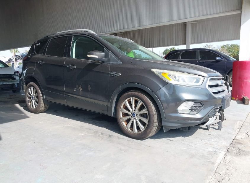 2017 FORD ESCAPE TITANIUM photo