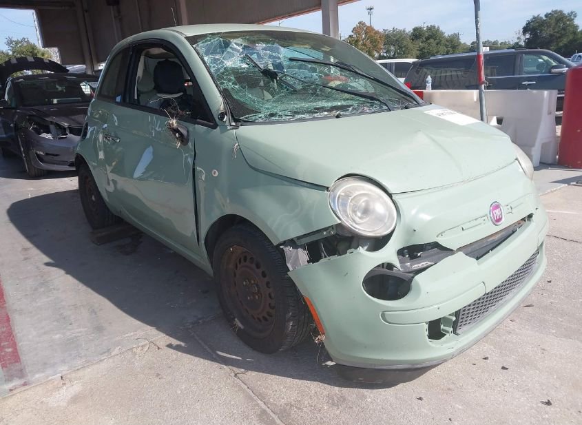 2015 FIAT 500 POP photo