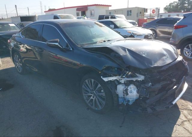 2021 LEXUS ES (VIN: 58ADA1C15MU012558)