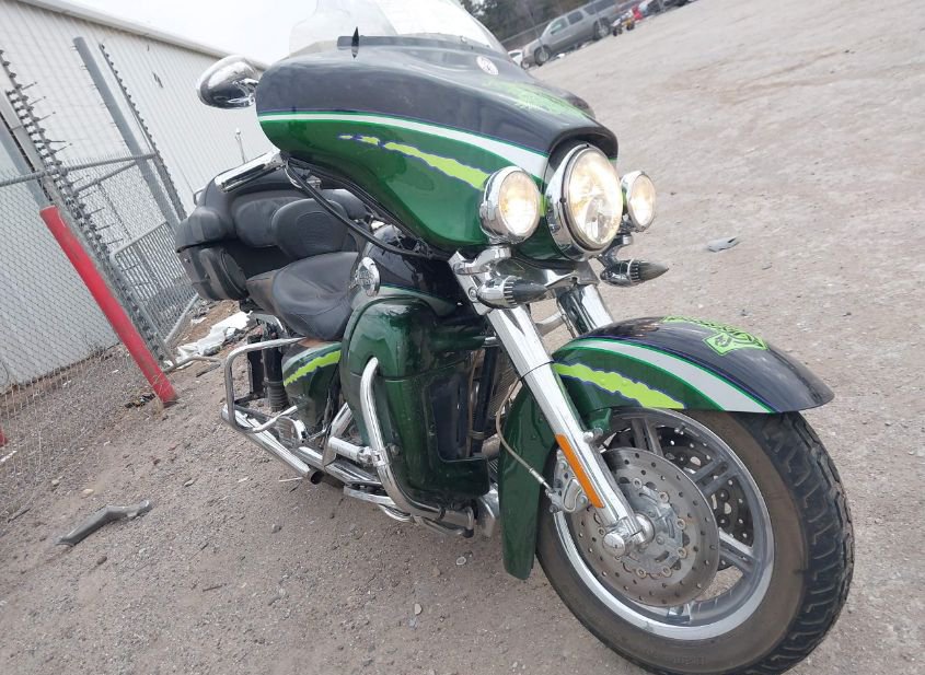 2006 Harley-Davidson Flhtcuse 2 photo
