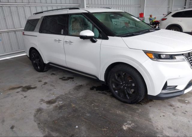 KNDNE5H34P6222826 2023 KIA CARNIVAL MPV