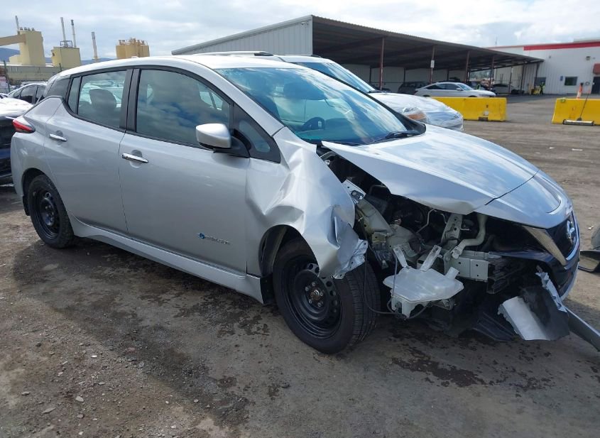 2018 NISSAN LEAF S photo