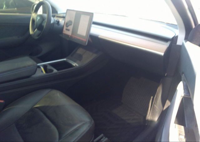 2021 TESLA MODEL Y(VIN: 5YJYGDEE2MF278206